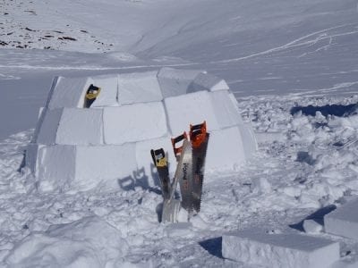 Iglu bauen Alpinschule Adelboden