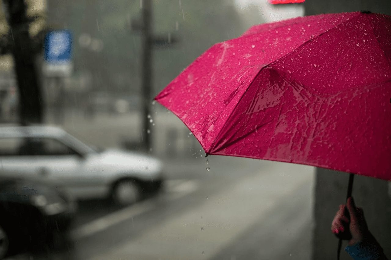 pink-umbrella-rain